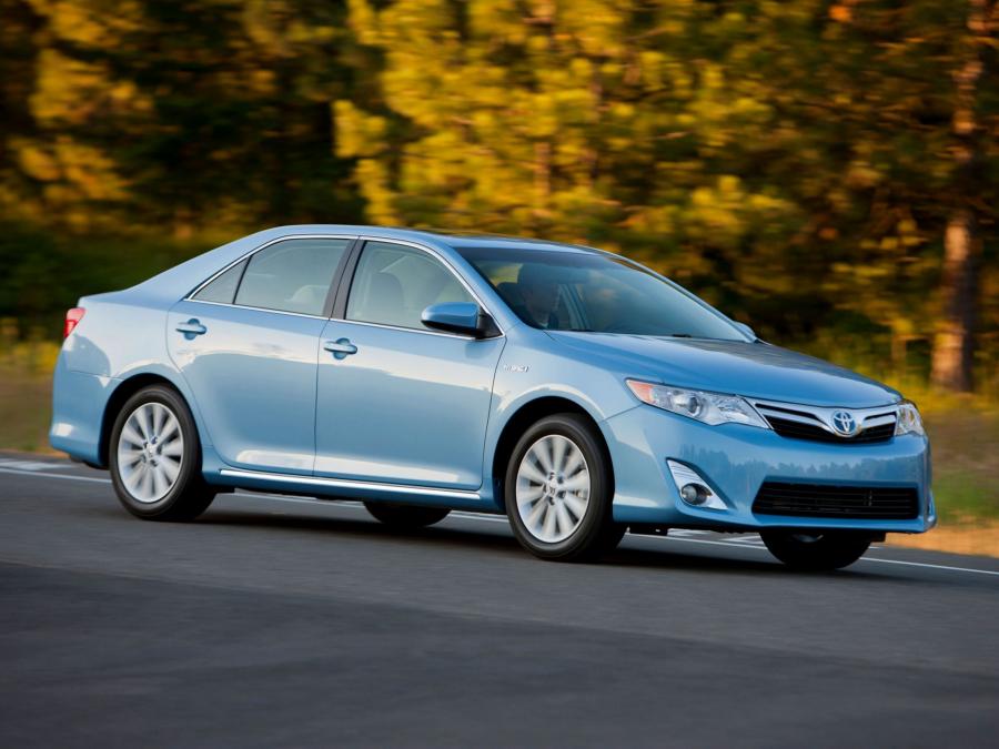  Toyota Camry Hybrid 2011 года  (US) (фото 11 из 24)